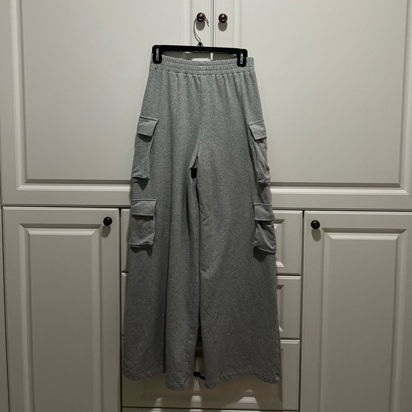 NWOT Labijou Heather Gray high waisted Cargo Wide leg Sweatpants Sz M - Picture 4 of 9